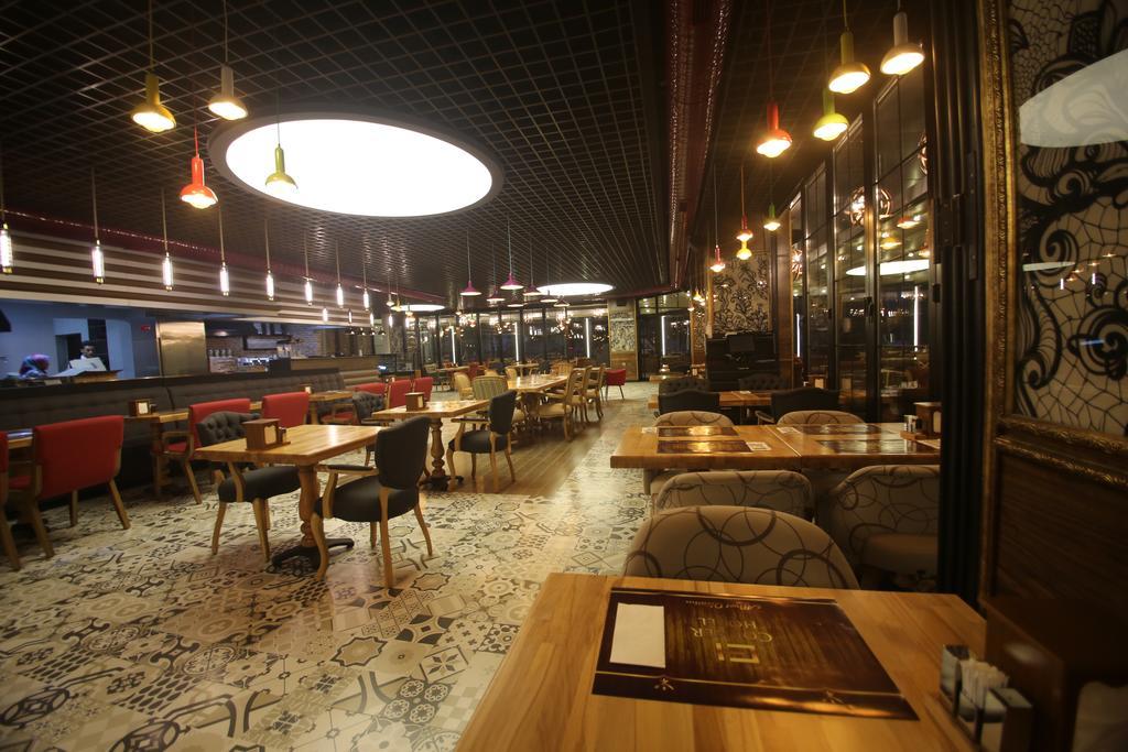 The Corner Hotel Sincan エクステリア 写真