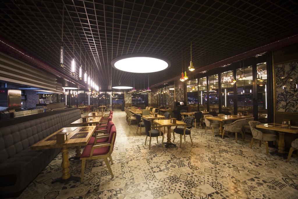 The Corner Hotel Sincan エクステリア 写真