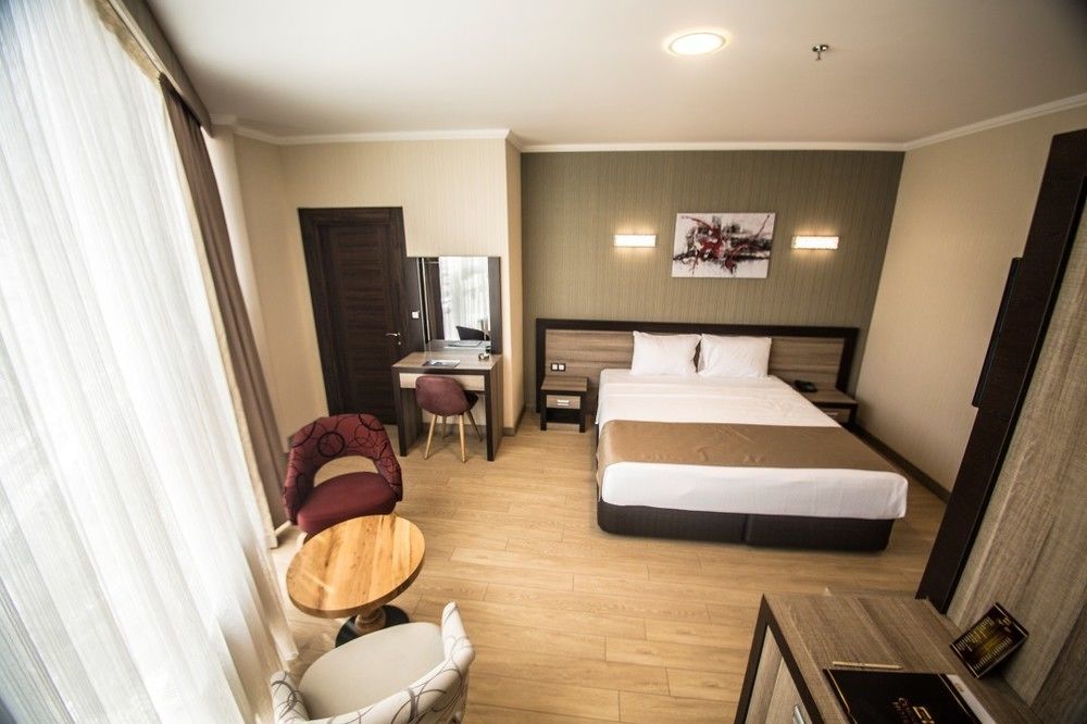 The Corner Hotel Sincan エクステリア 写真