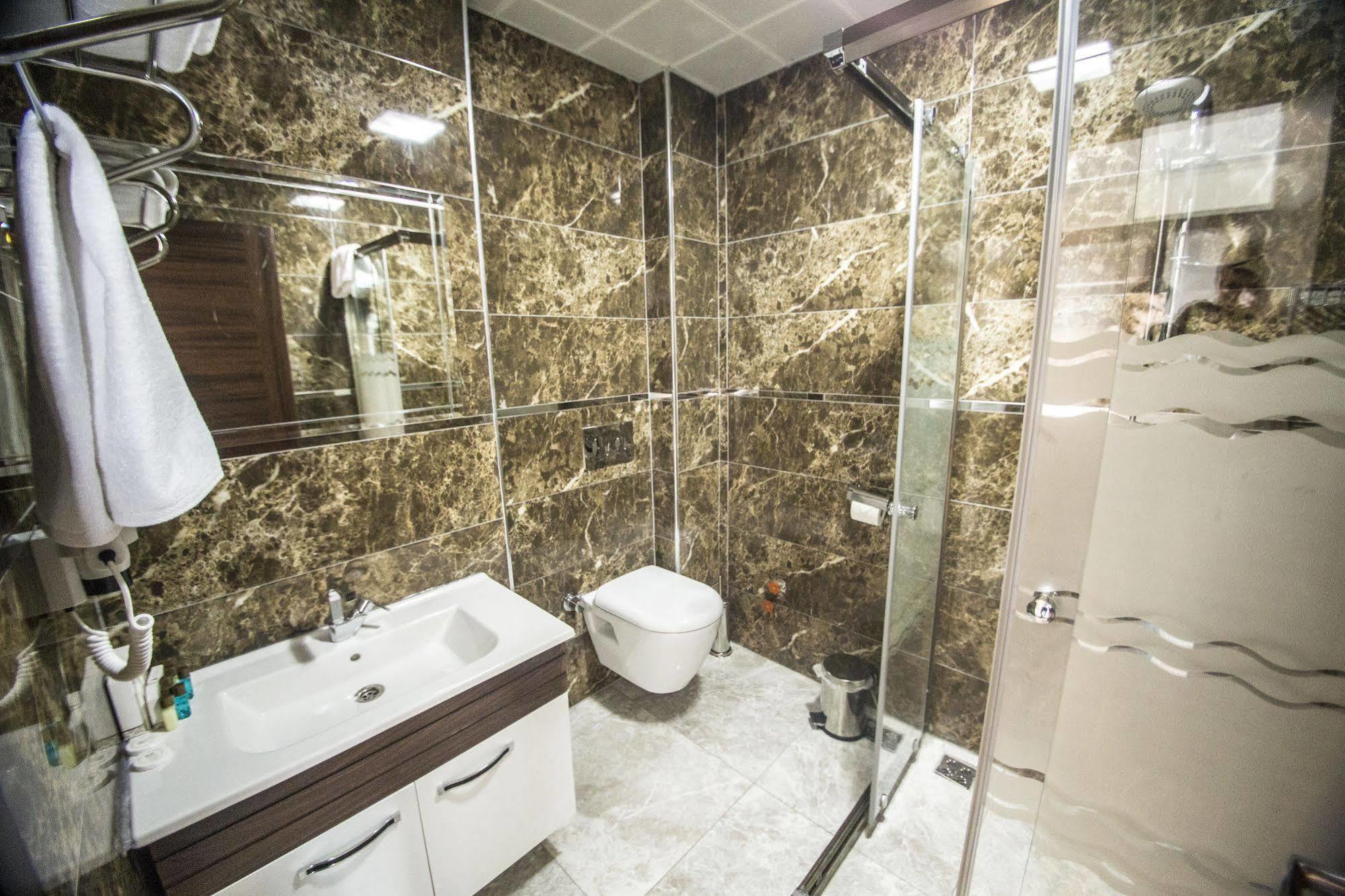 The Corner Hotel Sincan エクステリア 写真