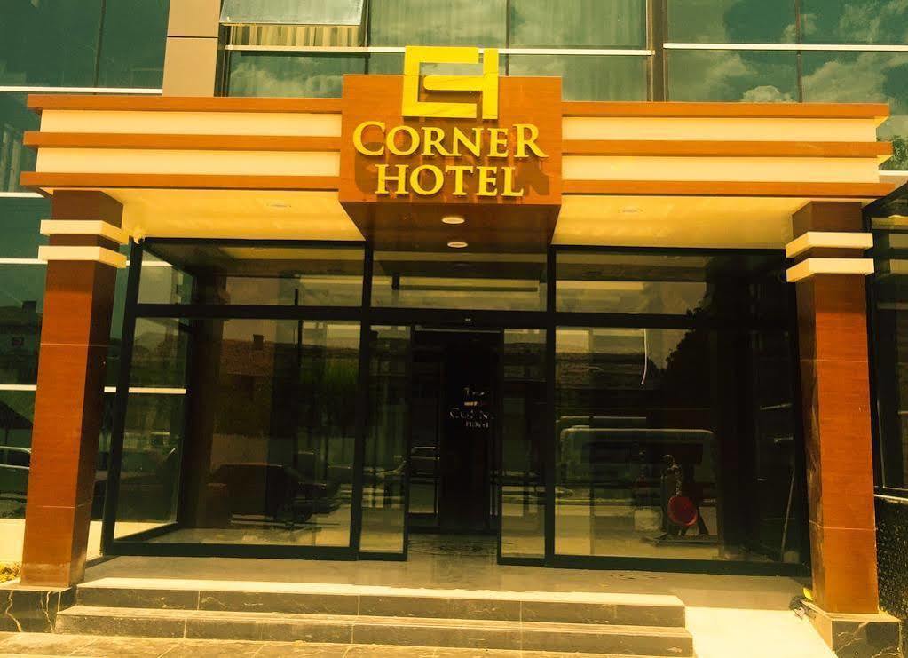 The Corner Hotel Sincan エクステリア 写真